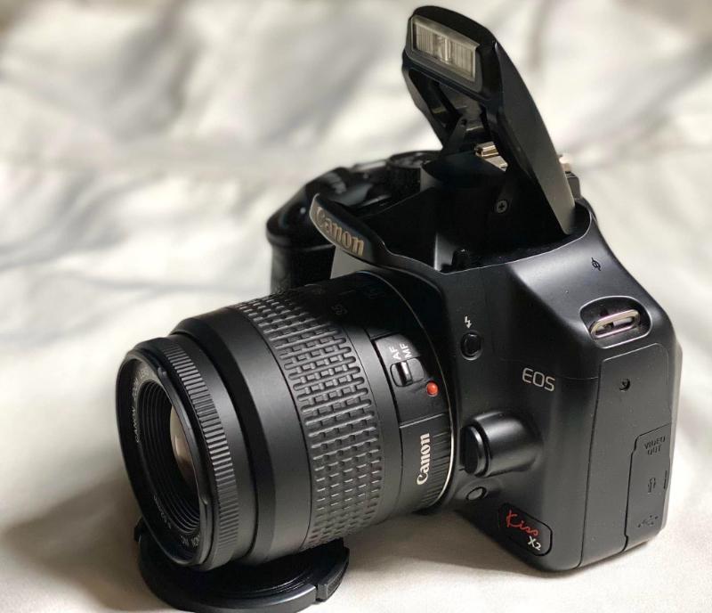 MÁY ẢNH CANON EOS KISS X2