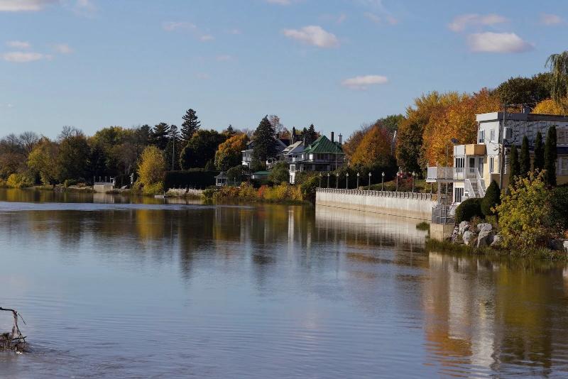 MÁY ẢNH CANON EOS 1D MARK IV