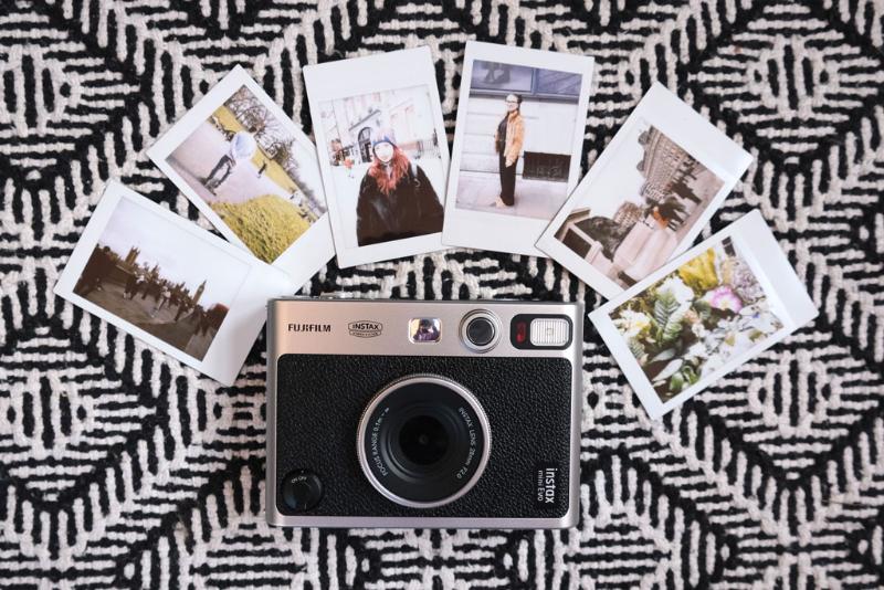 MÁY ẢNH FUJIFILM INSTAX MINI EVO (BLACK)