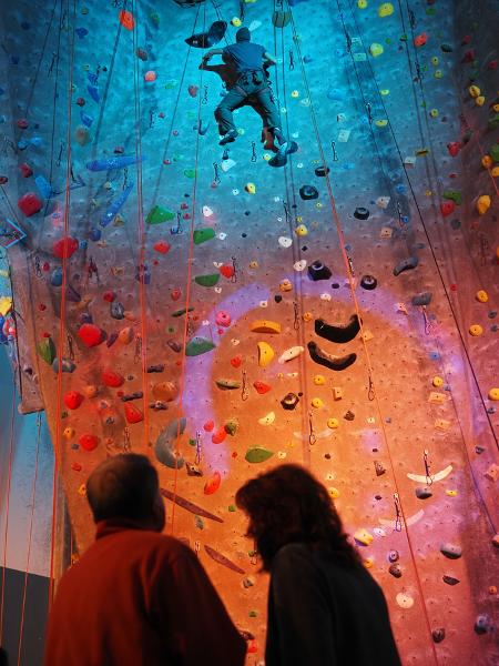 Máy ảnh OM SYSTEM OM-5 Mark II kèm 14-150 Kit (Black)