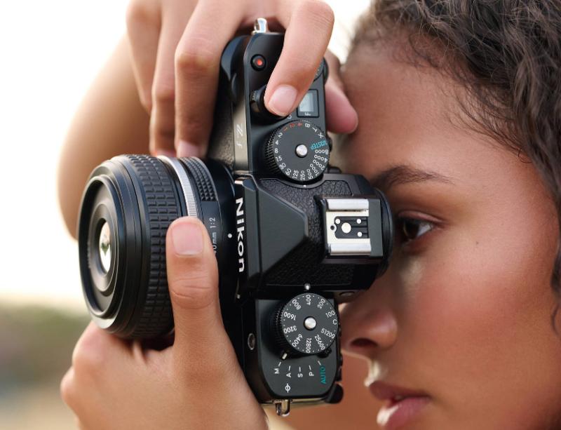 Máy ảnh Nikon Zf | Body Only | Silver (Chính hãng)